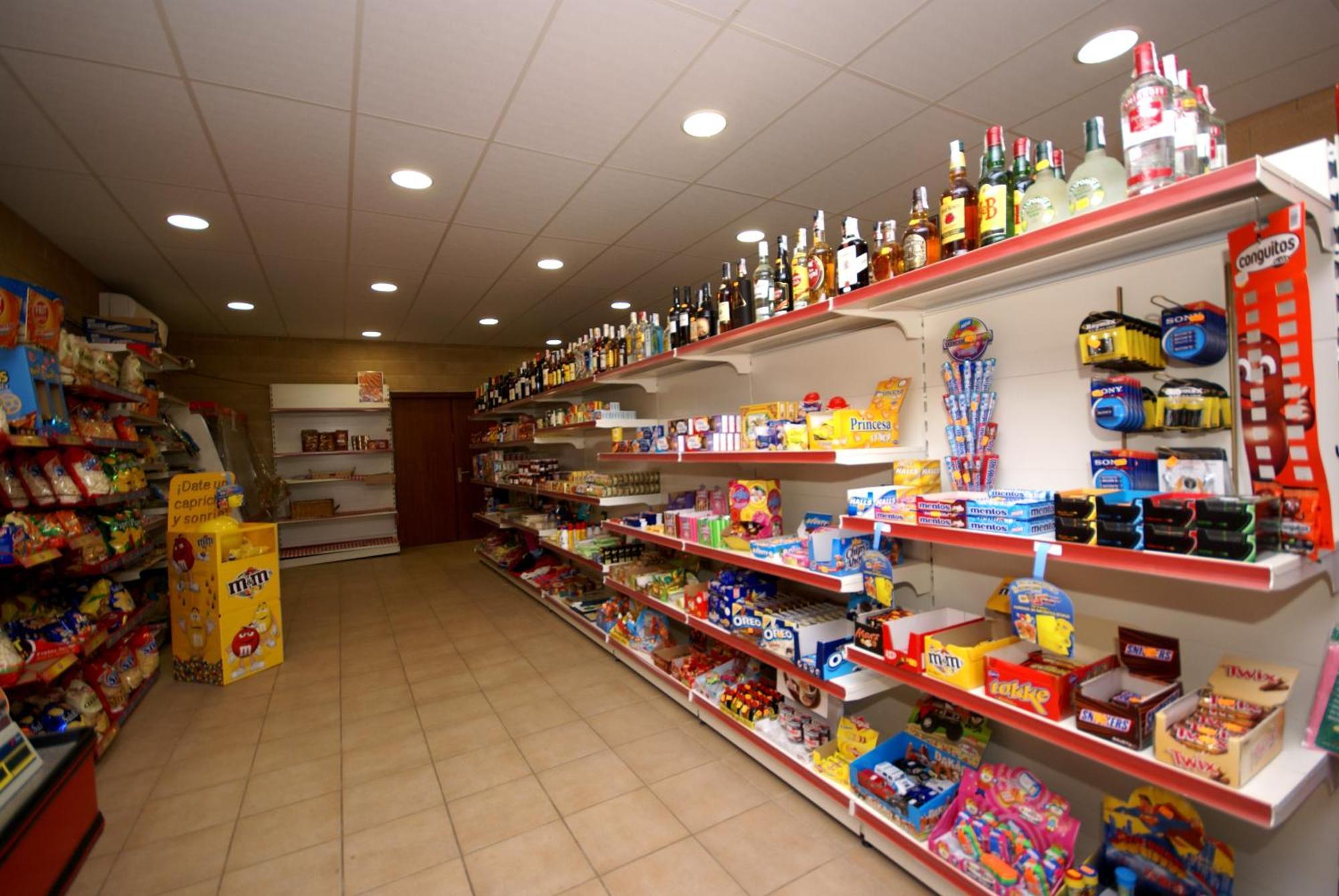 Hotel Camping Bassegoda Park à Albanya Extérieur photo