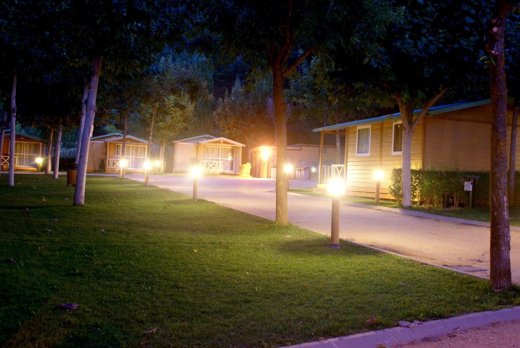 Hotel Camping Bassegoda Park à Albanya Extérieur photo